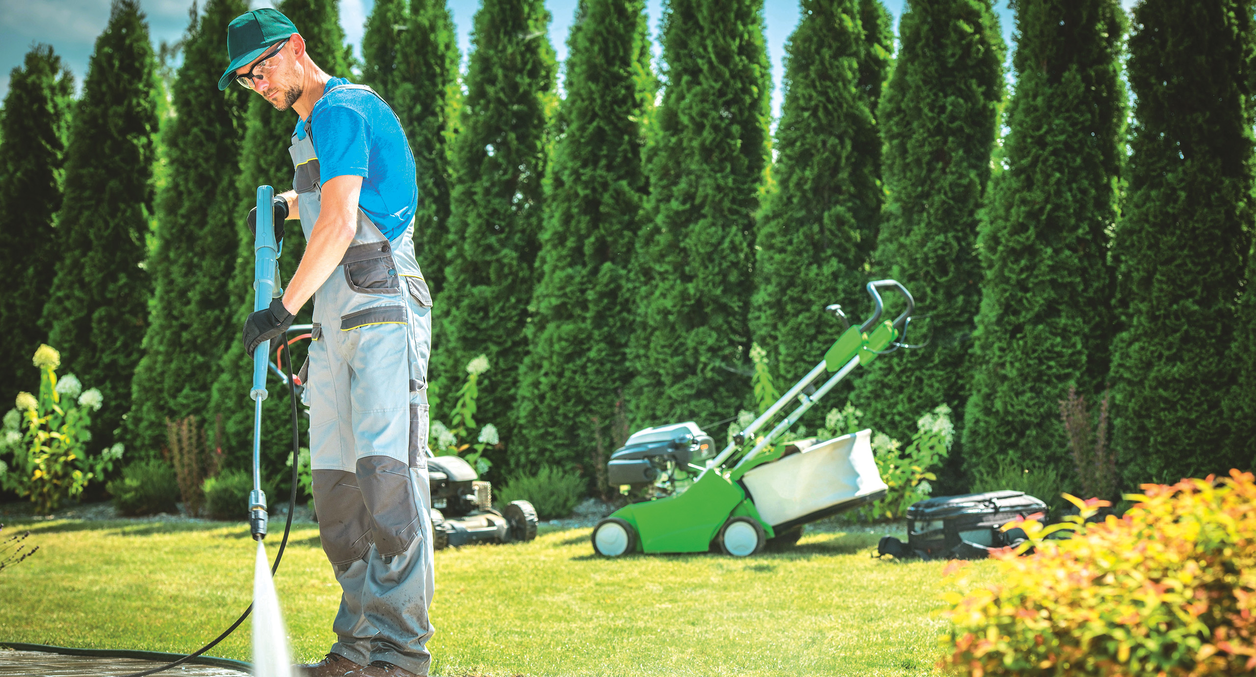 connect2_Cleaning_-_Gruen-_u_Grauflaechenreinigung